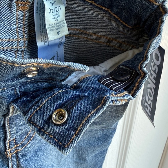 OshKosh B'gosh Classic Blue Denim Toddler Jeans 2T - Picture 3 of 7